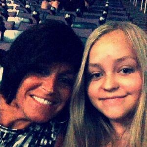 Meet your Posher, Kendra